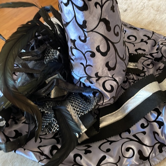 Spider Witch hat. Silver and blk. Large Halloween hat - Picture 5 of 7